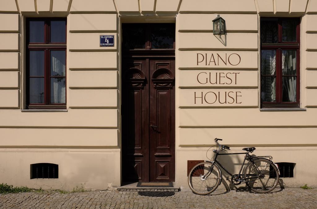 Piano Guest House クラクフ エクステリア 写真