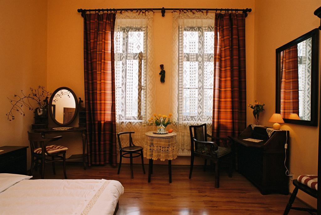 Piano Guest House クラクフ エクステリア 写真