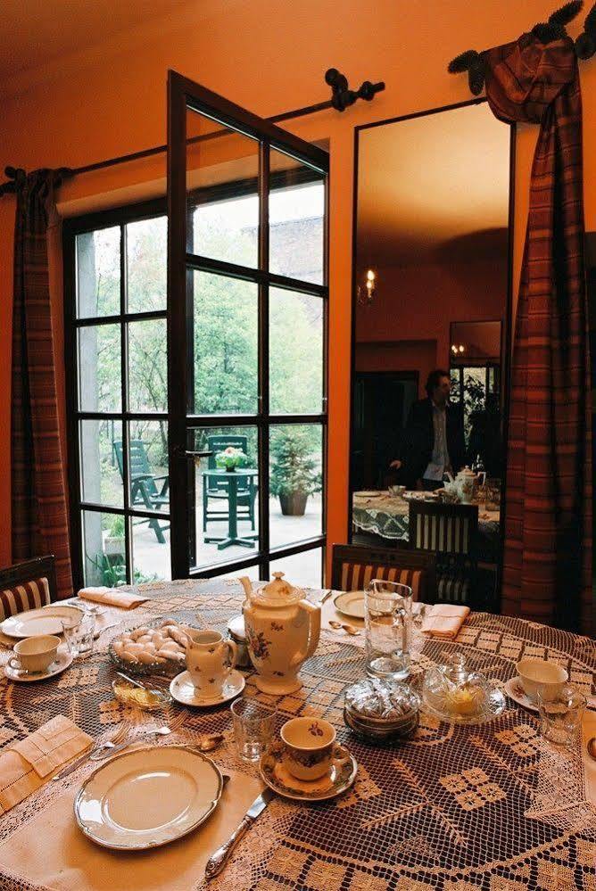 Piano Guest House クラクフ エクステリア 写真